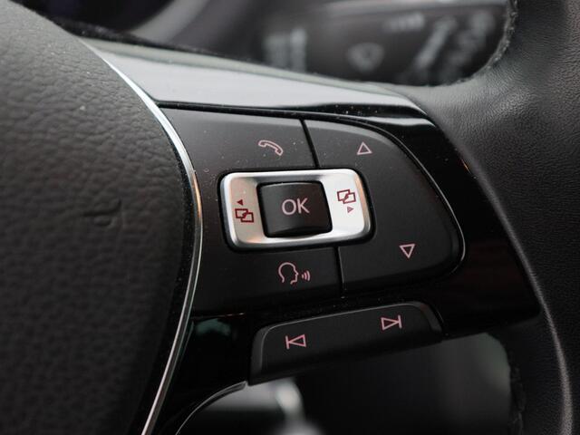 Volkswagen POLO 1.2 TSi Highline | Cruise Control | Climate Control | Parkeersensoren | Bluetooth | Navigatie | 16 inch | 96.519 Km!!