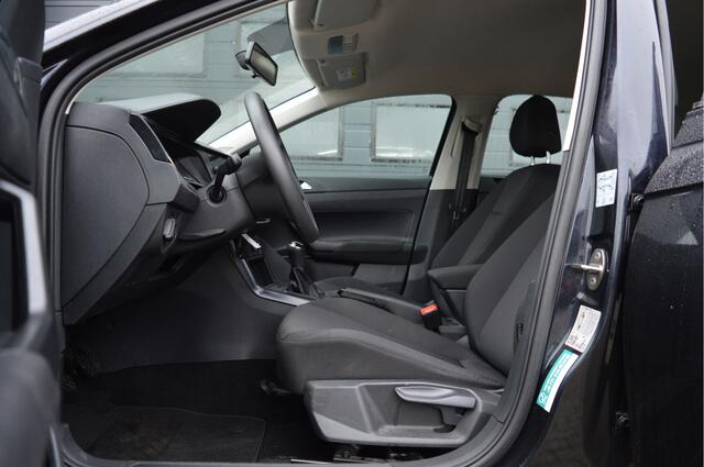 Volkswagen POLO 1.0 MPI Comfortline | PDC | CARPLAY | CRUISE CONTROL | STOELVERWARMING |