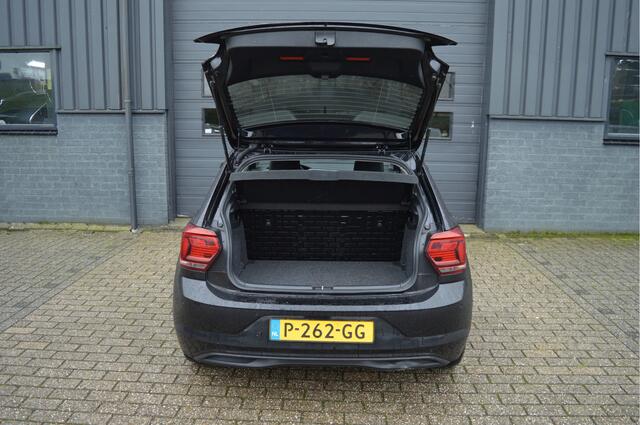 Volkswagen POLO 1.0 MPI Comfortline | PDC | CARPLAY | CRUISE CONTROL | STOELVERWARMING |