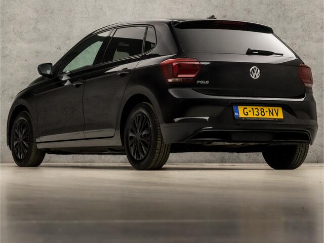 Volkswagen POLO 1.0 TSI Sportline (APPLE CARPLAY, ZWART HEMEL, GROOT NAVI, ADAPTIVE CRUISE, PARKEERSENSOREN, SPORTSTOELEN, GETINT GLAS, NIEUWE APK, NIEUWSTAAT)