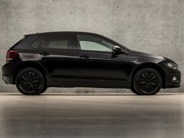 Volkswagen POLO 1.0 TSI Sportline (APPLE CARPLAY, ZWART HEMEL, GROOT NAVI, ADAPTIVE CRUISE, PARKEERSENSOREN, SPORTSTOELEN, GETINT GLAS, NIEUWE APK, NIEUWSTAAT)