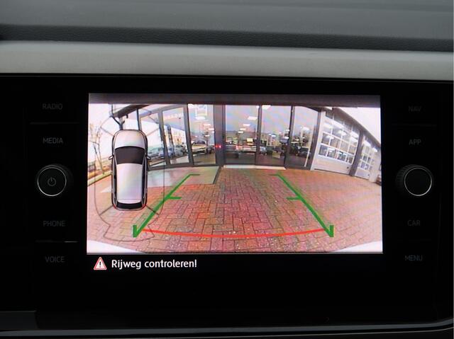 Volkswagen POLO 1.0 TSI Comfortline Business | Parkeersensoren | Camera | Navigatie | Climate Control