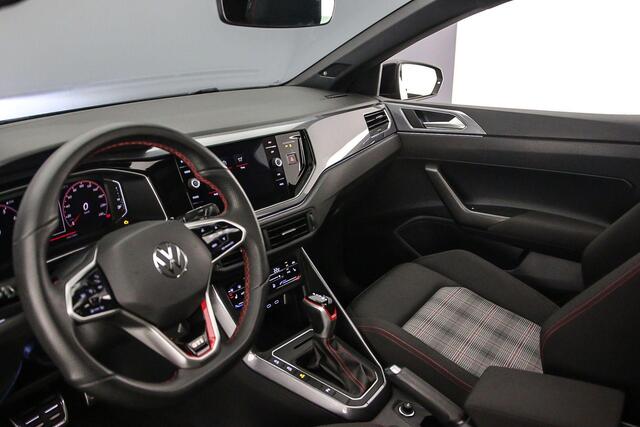 Volkswagen POLO GTI 2.0 TSI 207pk DSG Automaat Adaptive cruise control, Navigatie, Achteruitrijcamera, Beats audio, Parkeersensoren, LED matrix koplampen, Stoelverwarming