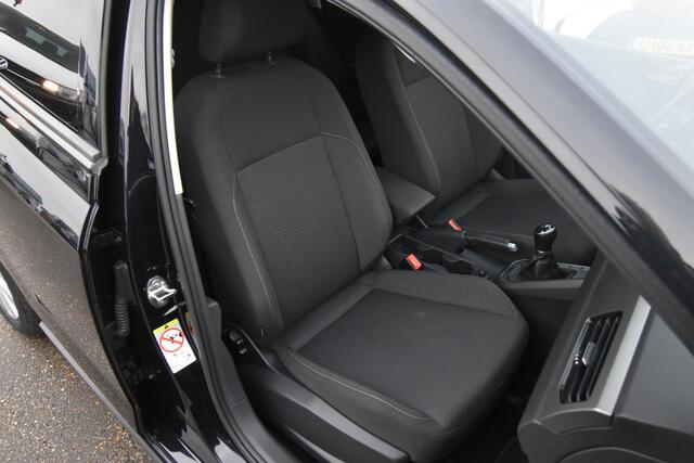 Volkswagen POLO 1.0 TSI Comfortline R-Line , NAVI , LMV16 , PDC V+A , CR CONTR , AIRCO ,