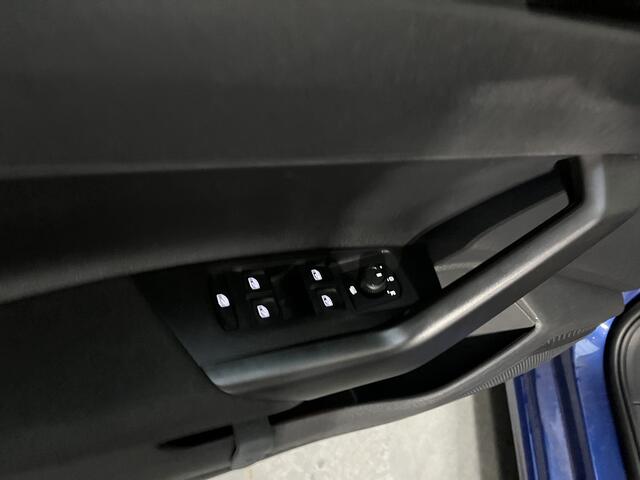 Volkswagen POLO 1.0 TSI Life / APP-CONNECT/ PARK. SENSOREN/ ADAPT. CRUISE/ NAVI/ LED/ 16" LMV/ AIRCO/ DAB/ DIGITAL DASH