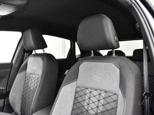 Volkswagen POLO 1.0 TSI 95pk DSG R-Line Camera · Apple/Andorid Car Play · P-Sensoren · DAB · Getint Glas · 16'' Inch · Garantie t/m 24-11-2028 of 100.000km