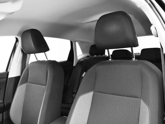 Volkswagen POLO 1.0 TSI 95pk Life · Apple/Android Car Play · Navigatie · P-Sensoren · Draadloos Opladen · 15'' Inch · Garantie t/m 28-08-2027 of 100.000km