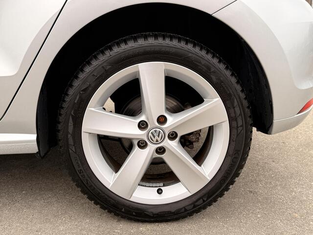 Volkswagen POLO 1.2 TSI Highline | LM-VELGEN | PARKEERCAMERA | LED KOPLAMPEN | CRUISE CONTROL | NIEUWE DISTRIBUTIERIEM (2024) |