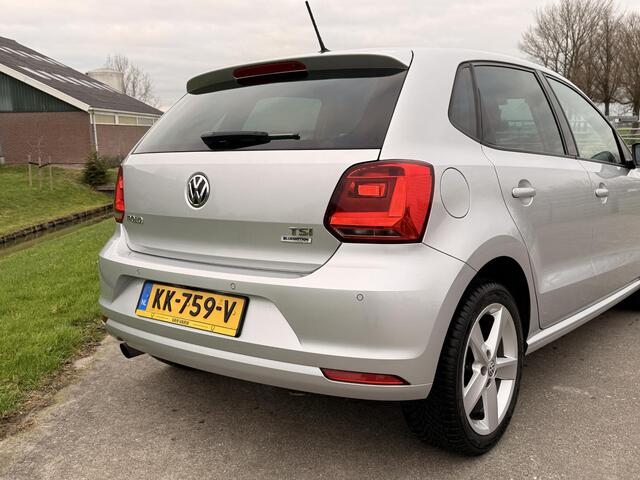 Volkswagen POLO 1.2 TSI Highline | LM-VELGEN | PARKEERCAMERA | LED KOPLAMPEN | CRUISE CONTROL | NIEUWE DISTRIBUTIERIEM (2024) |