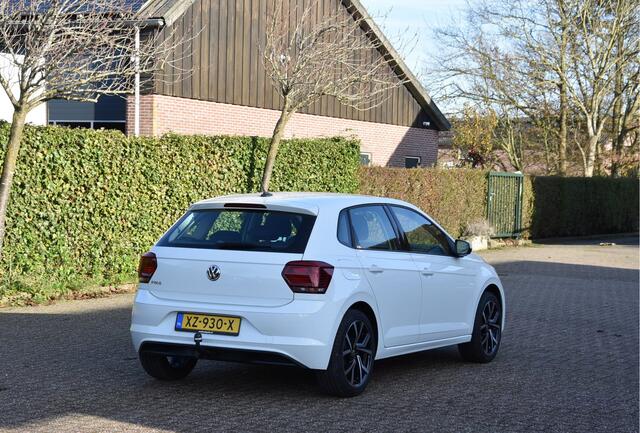 Volkswagen POLO 1.0 82 PK Topstaat! Navi CarPlay NAPComfortline