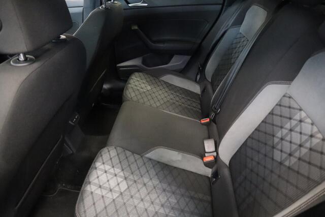 Volkswagen POLO 1.0 TSI R-Line Business ACC Carplay DSG 17'' LED Stoelverw