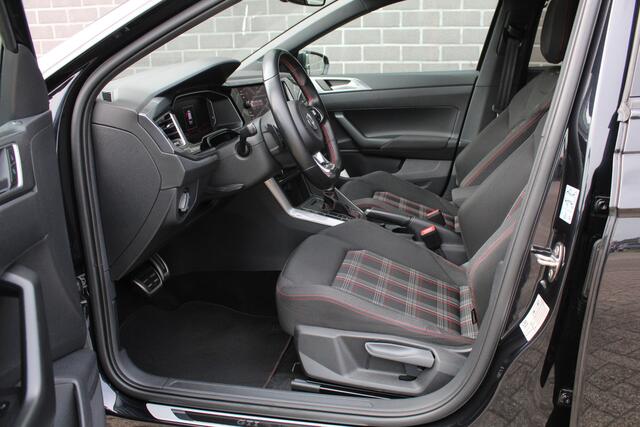 Volkswagen POLO 2.0 TSI GTI / Panoramadak / Carplay / Stoelverwarming