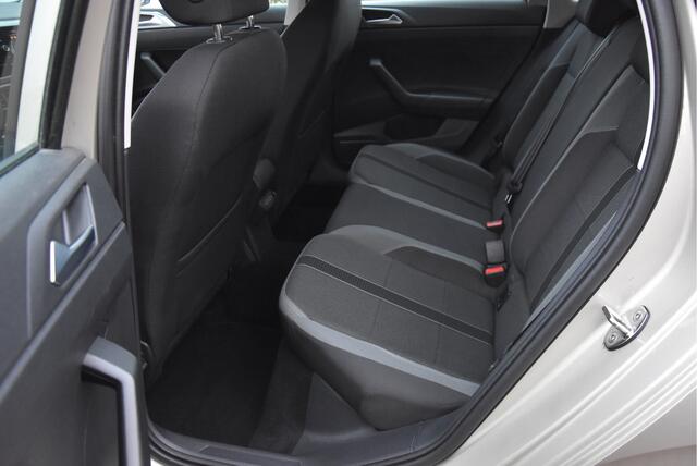 Volkswagen POLO 1.0 TSI Highline in topstaat! ACC ECC Carplay NAP