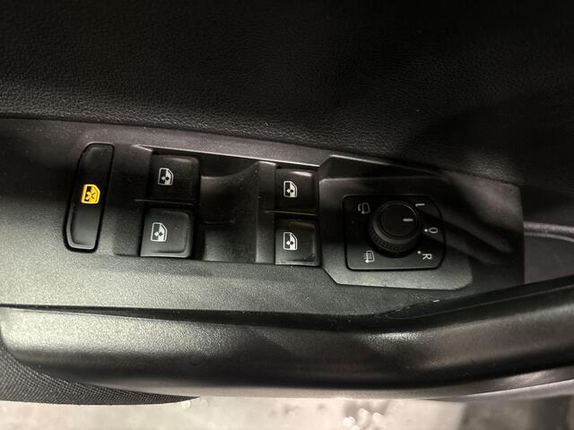 Volkswagen POLO 1.0 TSI 95pk Life Business · Apple/Android Car Play · Navigatie · P-Sensoren · Stoelverwarming · Alarm · 16'' Inch · Garantie t/m 09-09-2026 of 100.000km