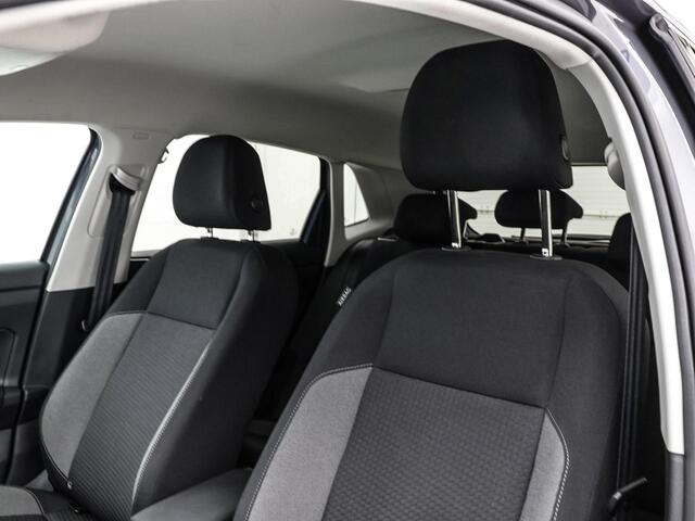 Volkswagen POLO 1.0 TSI 95pk Life · Apple/Android Car Play · P-Sensoren · DAB · ACC · Getint Glas · 15'' Inch · Garantie t/m 21-08-2027 of 100.000km
