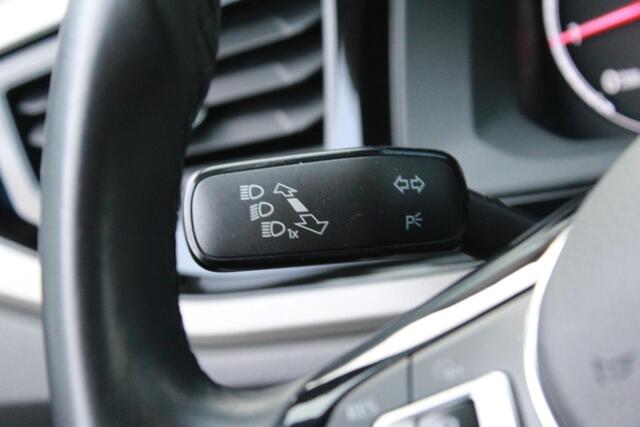 Volkswagen POLO 1.0 TSI R-Line Edition | ACC | Carplay |