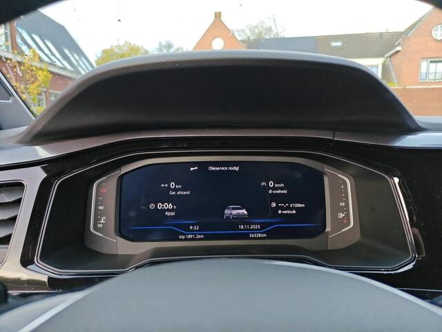 Volkswagen POLO 1.0 TSI Comfortline Style Executive Camera / Clima / Navigatie / Parkeersensoren / LM velgen / App-connect