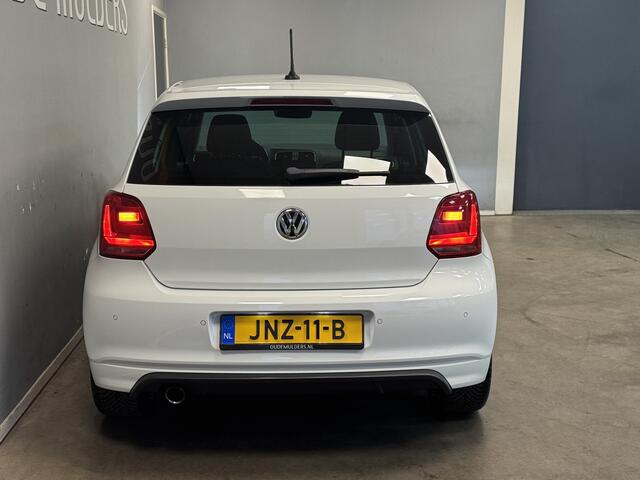 Volkswagen POLO 1.2 R-Line/Stoelverwarming/Parkeersensoren/Navi