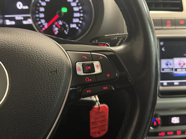 Volkswagen POLO 1.2 R-Line/Stoelverwarming/Parkeersensoren/Navi