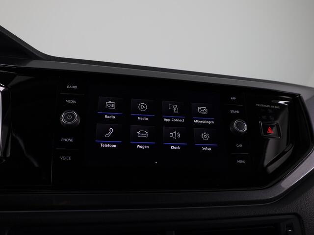 Volkswagen POLO 1.0 TSI Highline 95 pk | Navigatie via App | Autom. airco | Parkeersensoren | Adaptieve cruise control |