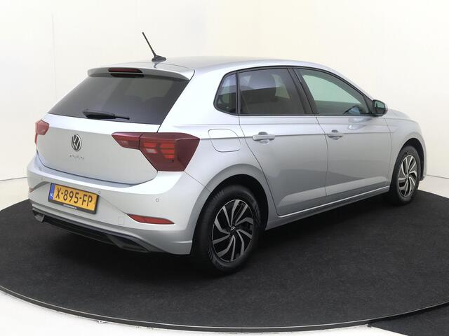 Volkswagen POLO Life | 'App-Connect' smartphone integratie | 'IQ.Drive' Pakket (rijassistent Travel Assist i.c.m. Adaptive Cruise Control) | 'We Connect Plus' (abonnement 12 maanden)
