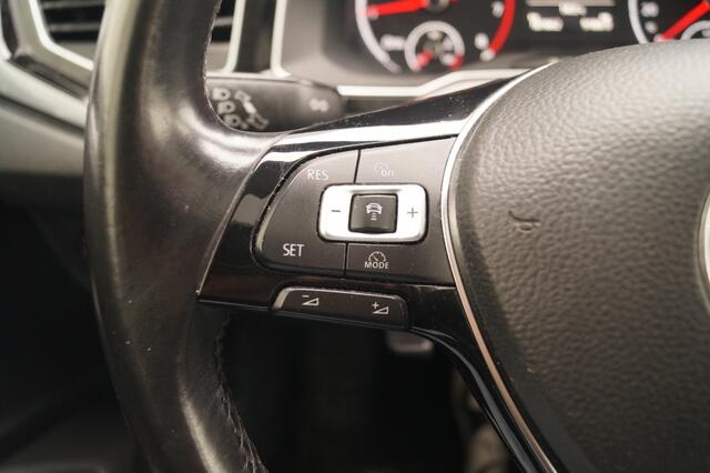 Volkswagen POLO 1.0 TSI DSG Highline -PANO-ECC-ACC-PDC-