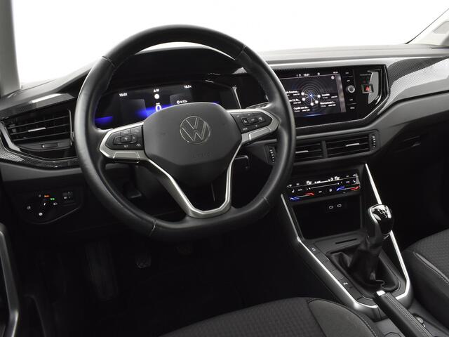 Volkswagen POLO 1.0 TSI 95pk Life Business · Apple/Android Car Play · Navigatie · Alarm · Stoelverwarming · Climatronic · 15'' Inch · Garantie t/m 30-06-2027 of 100.000km