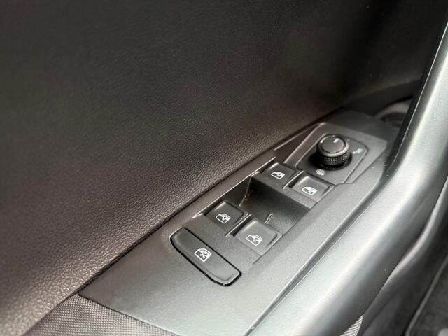 Volkswagen POLO 1.0 TSI Comfortline TREKHAAK / LMV / CARPLAY / ANDROID / DAB+ /