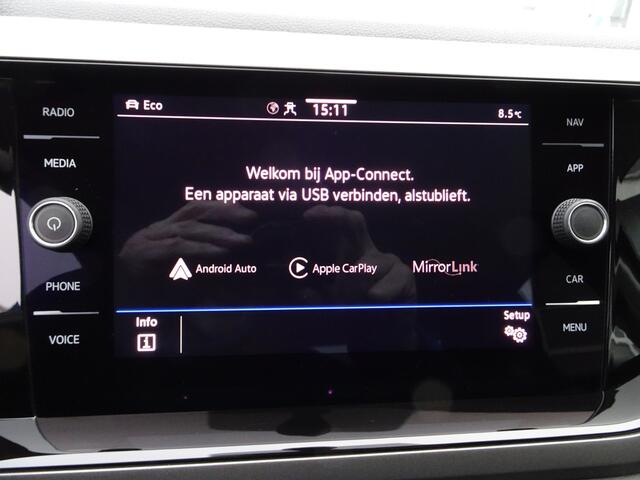 Volkswagen POLO 1.0 TSI Comfortline Business Automatische airco, navigatie, digi dashboard, parkeersensoren voor en achter, carplay, cruise controle, licht metalen velgen, enz, geen import.