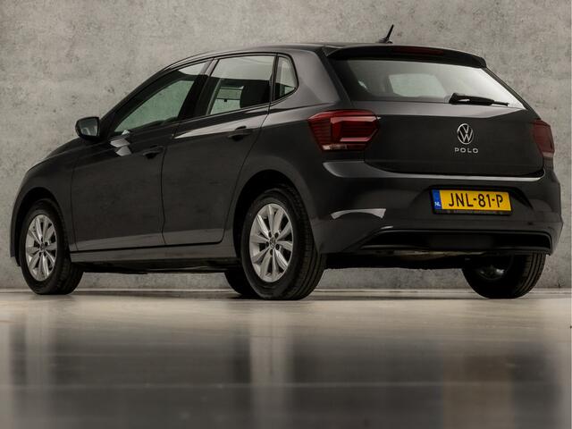 Volkswagen POLO 1.0 TSI Sportline Automaat (APPLE CARPLAY, GROOT NAVI, LM VELGEN, SPORTSTOELEN, PARKEERSENSOREN, ADAPTIVE CRUISE, NIEUWSTAAT)