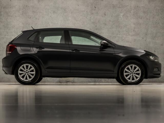 Volkswagen POLO 1.0 TSI Sportline Automaat (APPLE CARPLAY, GROOT NAVI, LM VELGEN, SPORTSTOELEN, PARKEERSENSOREN, ADAPTIVE CRUISE, NIEUWSTAAT)