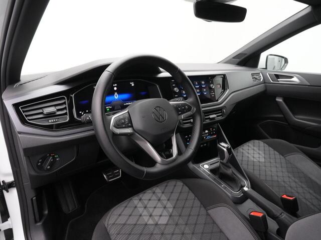 Volkswagen POLO 1.0 TSI 95 pk DSG R-Line | Panoramadak | IQ Light | Achteruitrijcamera | Stoelverwarming | Adaptive Cruise | Navigatie