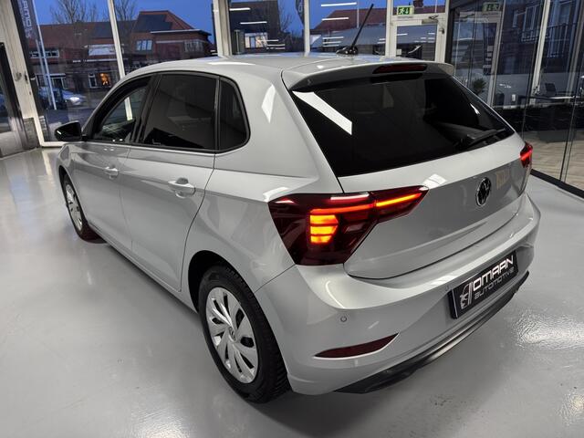 Volkswagen POLO 1.0 TSI LIFE 2022 DSG LANE ACC CARPLAY