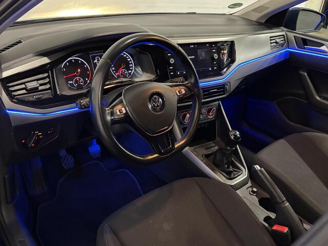 Volkswagen POLO 1.0 TSI Highline Navigatie Apple Carplay/Android Auto Airco Interieur verlichting Lichtmetalen velgen