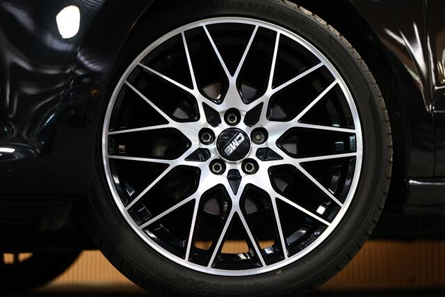 Volkswagen POLO 1.2 TSI DSG Highline PANO BLUET PDC CRUISE TREKHK ECC '16