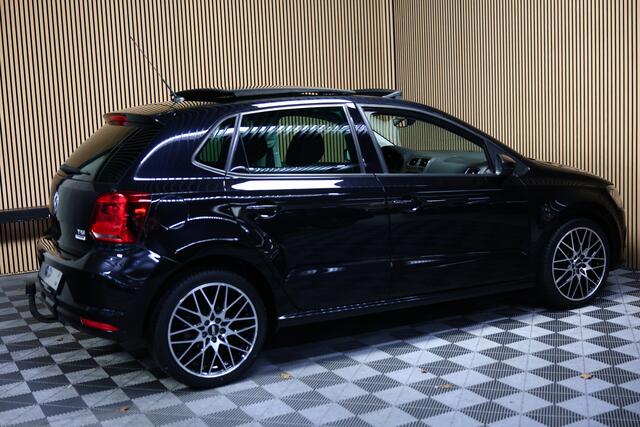 Volkswagen POLO 1.2 TSI DSG Highline PANO BLUET PDC CRUISE TREKHK ECC '16