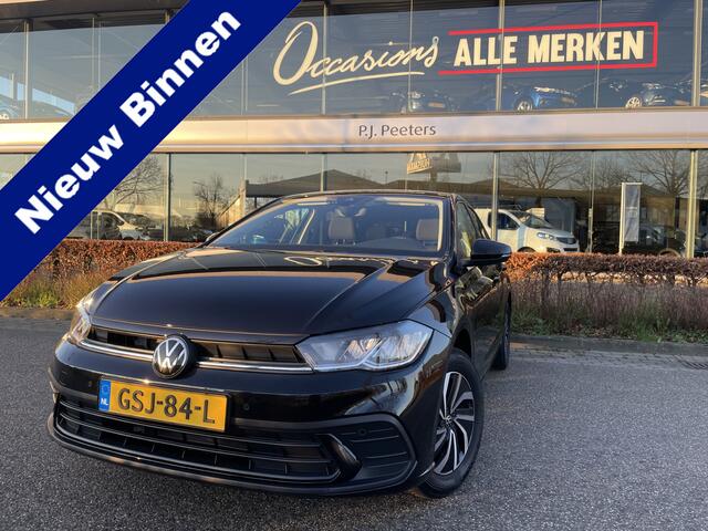 Volkswagen POLO 1.0 TSI Life Edition Achteruitrijcamera - Airco - Parkeersensoren voor en achter - Navigatiesysteem - Cruise control - Bluetooth - Stuur multifunctioneel - Start/stop systeem - Licht metalen velgen 15 inch - Radi
