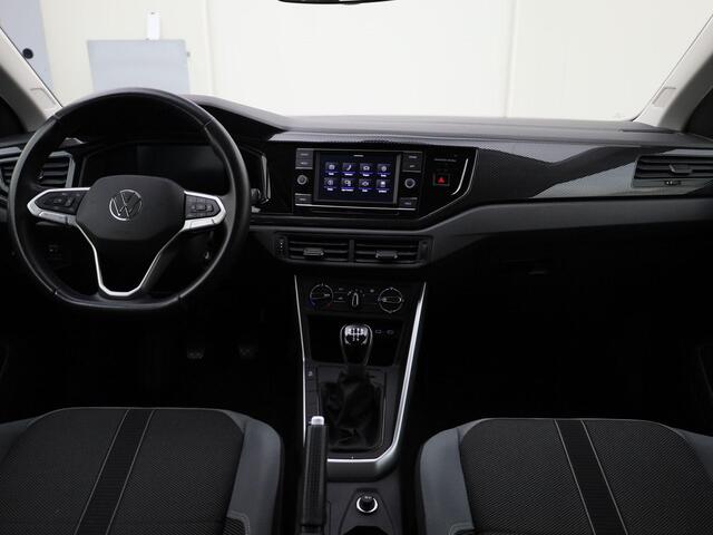 Volkswagen POLO 1.0TSI/95PK Life · Apple/Android Car play · Parkeersensoren · Airco