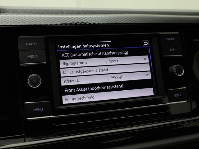Volkswagen POLO 1.0TSI/95PK Life · Apple/Android Car play · Parkeersensoren · Airco