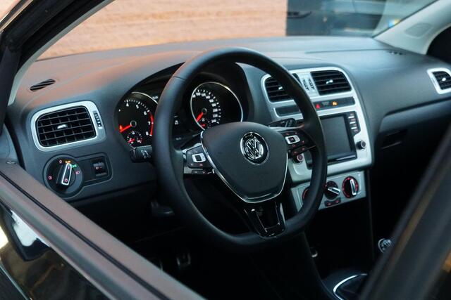 Volkswagen POLO 1.2 TSI Highline + NAVIGATIE / CRUISE CONTROL / PDC