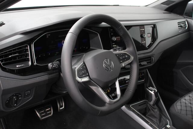 Volkswagen POLO 1.0 TSI DSG R-Line Panorama dak Camera 17" Lichtmetalen Velgen Navigatie Apple Carplay / Android Auto Climate Control