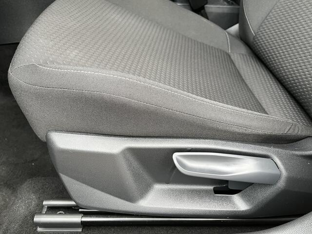 Volkswagen POLO 1.0 TSI R-Line Edition / AUTOMAAT/ ACC/ MULTIFUNCTIONEEL STUUR/ APP-CONNECT/ DAB/ AIRCO/ BLUETOOTH/ ARMSTEUN/ ISOFIX/ 16'' LMV