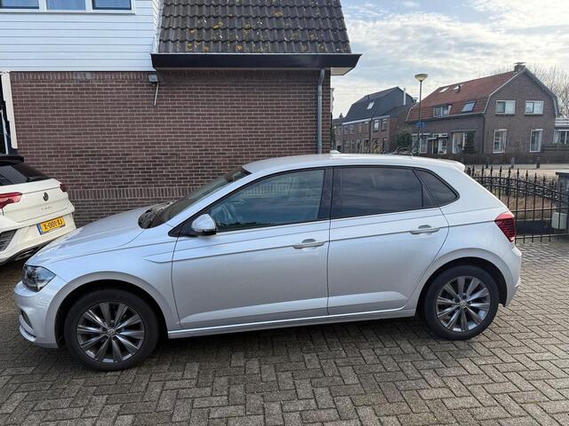 Volkswagen POLO 1.0 TSI Highline Nieuw Model | Automaat | Led koplampen | Apple Carplay |