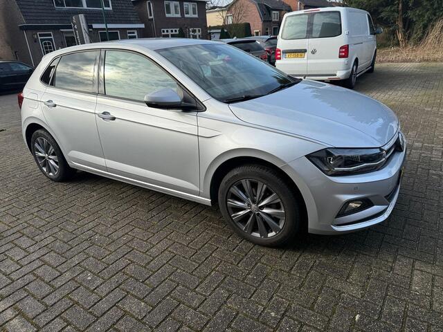 Volkswagen POLO 1.0 TSI Highline Nieuw Model | Automaat | Led koplampen | Apple Carplay |