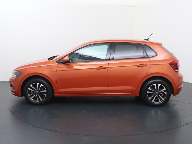 Volkswagen POLO 1.0 TSI Highline Business R | 95 PK | Adaptive cruise control | Climate control | Navigatiesysteem | R-Line |