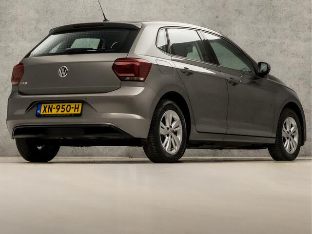 Volkswagen POLO 1.0 TSI Sportline (APPLE CARPLAY, GROOT NAVI, CLIMATE, PARKEERSENSOREN, LM VELGEN, NIEUWE APK, NIEUWSTAAT)