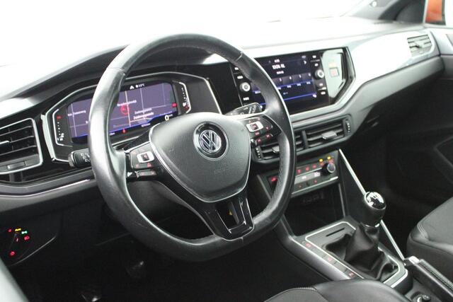 Volkswagen POLO 1.0 TSI 95pk Highline Panoramadak Beats LED Trekhaak Virtual Cockpit Sportstoelen