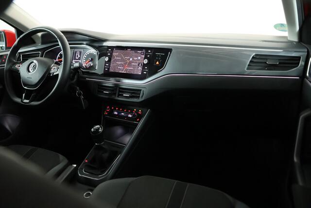 Volkswagen POLO 1.0 TSI Highline / Navi / CarPlay / Clima / Stoelverwarming