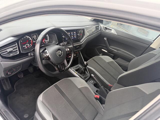 Volkswagen POLO 1.0 TSI Highline Bj 2018 Luxe uitvoering Navi,17inch,Cruise,Clima