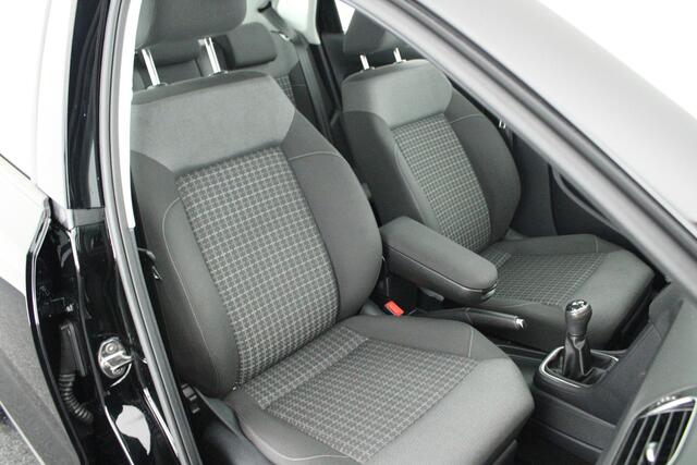 Volkswagen POLO 1.2 TSI 90pk Comfortline Cruise Control Trekhaak Apple Carplay/Android Auto